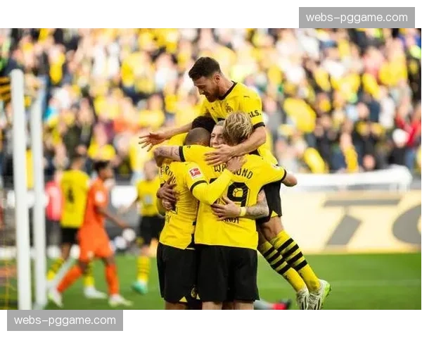 多特蒙德近10轮进25球失11球，攻防均衡性表现突出